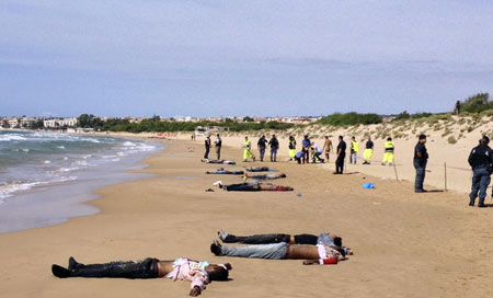 Italia: Hallan cuerpos de 28 inmigrantes cerca de las costas de Sicilia